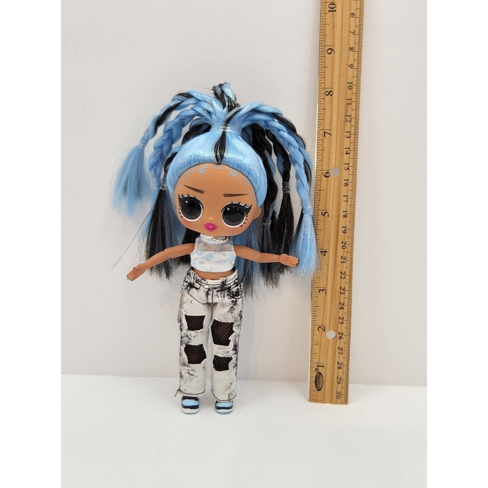 L.O.L. Surprise! Veni Vidi Dollie WITH‎ OUTFIT AND SHOES! - Picture 2 of 4